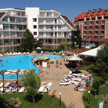 Grahams Spacious 2 Bed For Rent At Sunny Apartmán Sluneční pobřeží