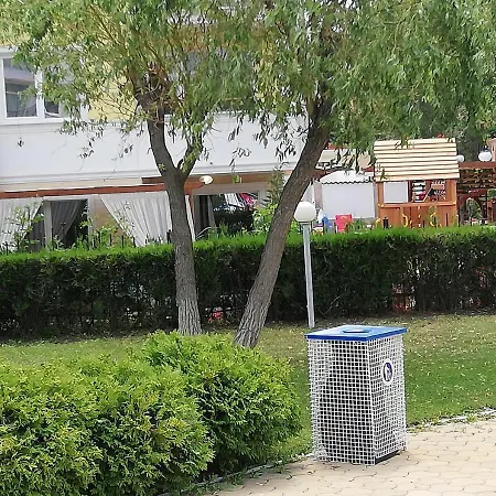 Grahams Spacious 2 Bed For Rent At Sunny Apartmán Sluneční pobřeží